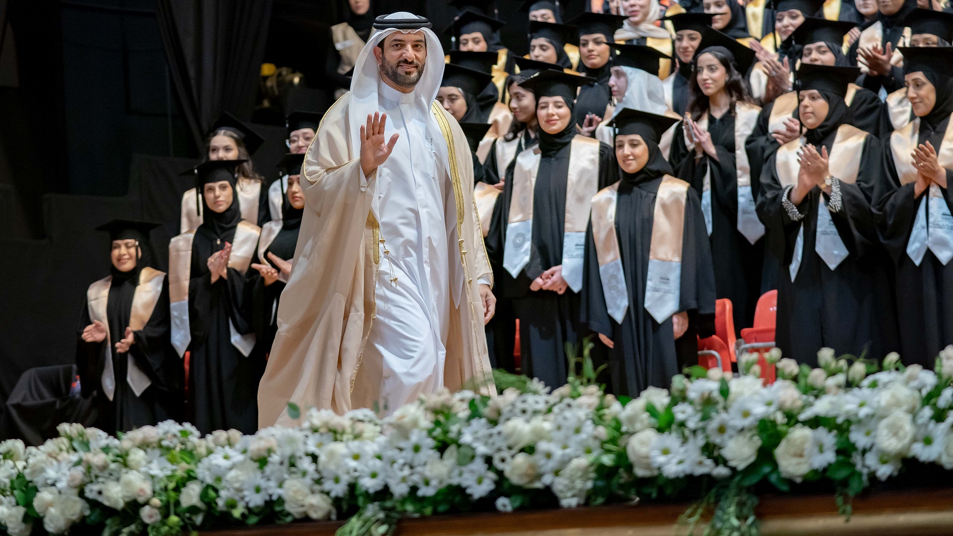 Image for the title: Sultan bin Ahmed attends UOS’s SJ female batch graduation 