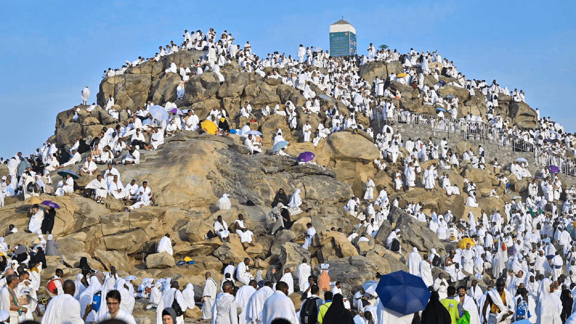 Image for the title: Hajj Ministry: All pilgrims have left Mina, arrived in Arafat 