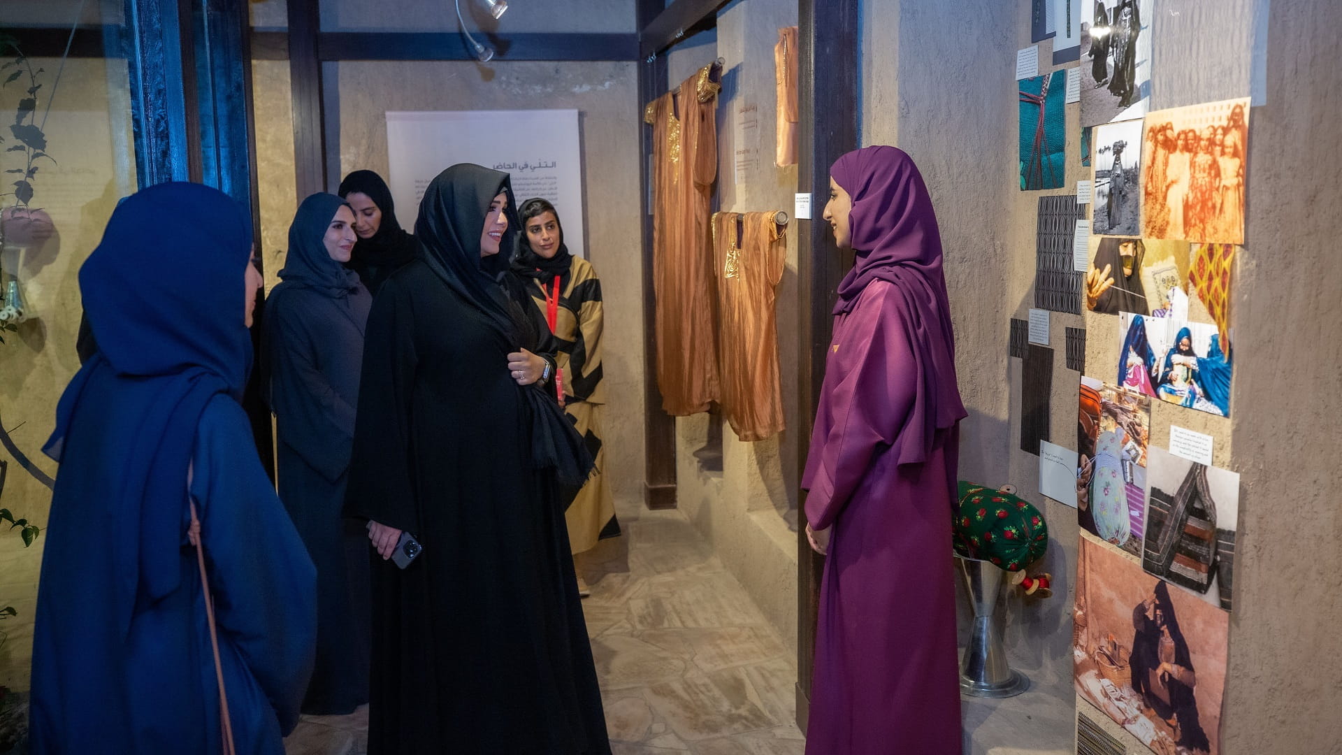 Image for the title: Latifa bint Mohammed visits 11th Sikka Art and Design Festival 