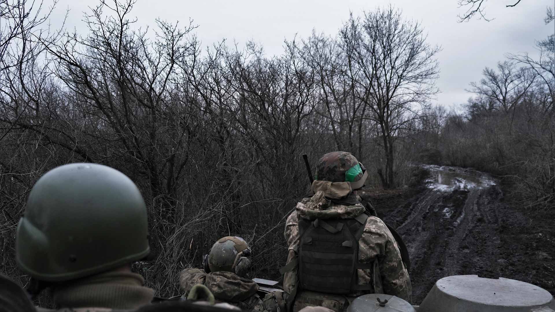 Image for the title: Ukraine, Russia lock in brutal battle in Bakhmut 