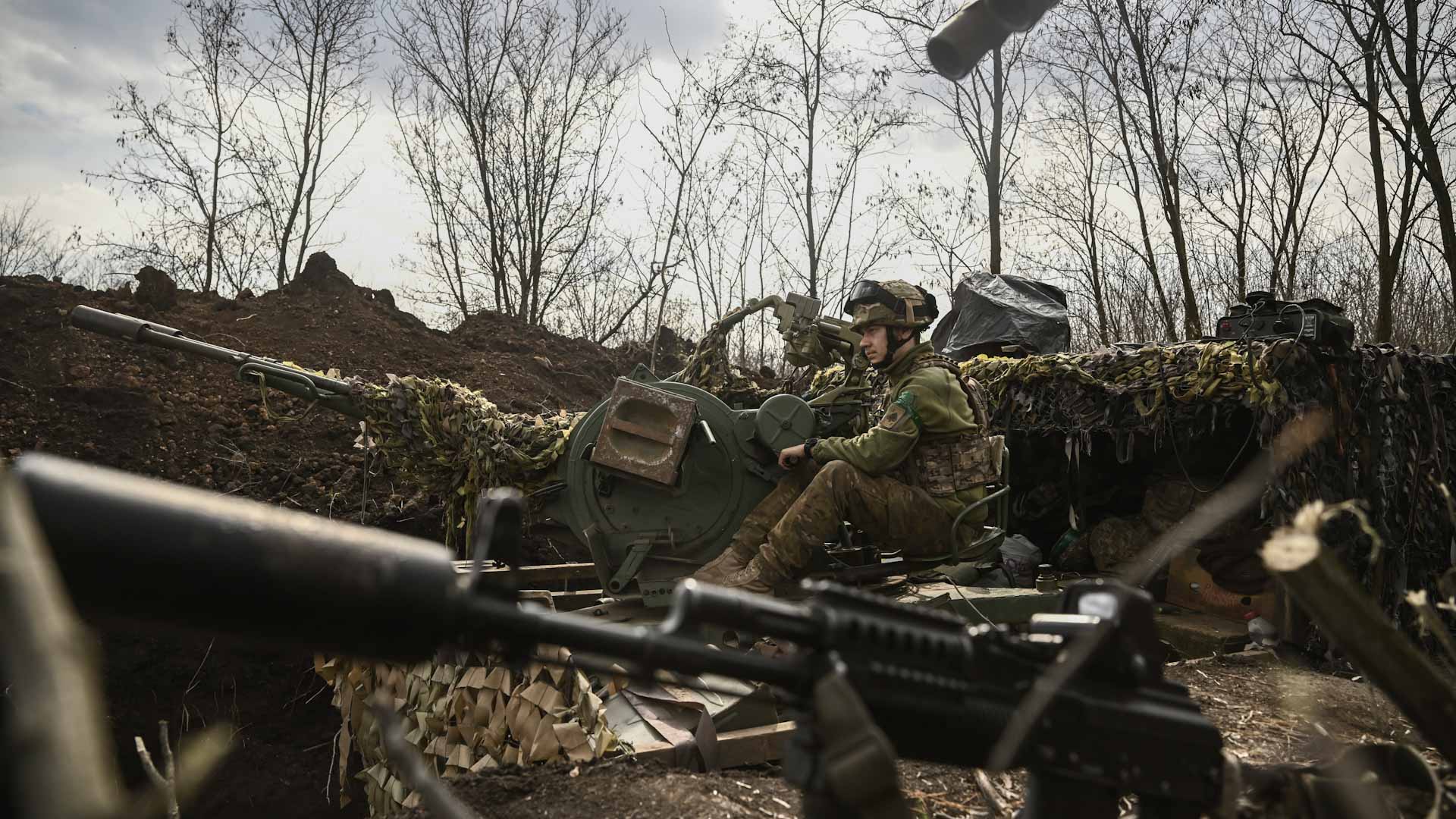 Image for the title: Ukraine says Bakhmut situation is stabilising 