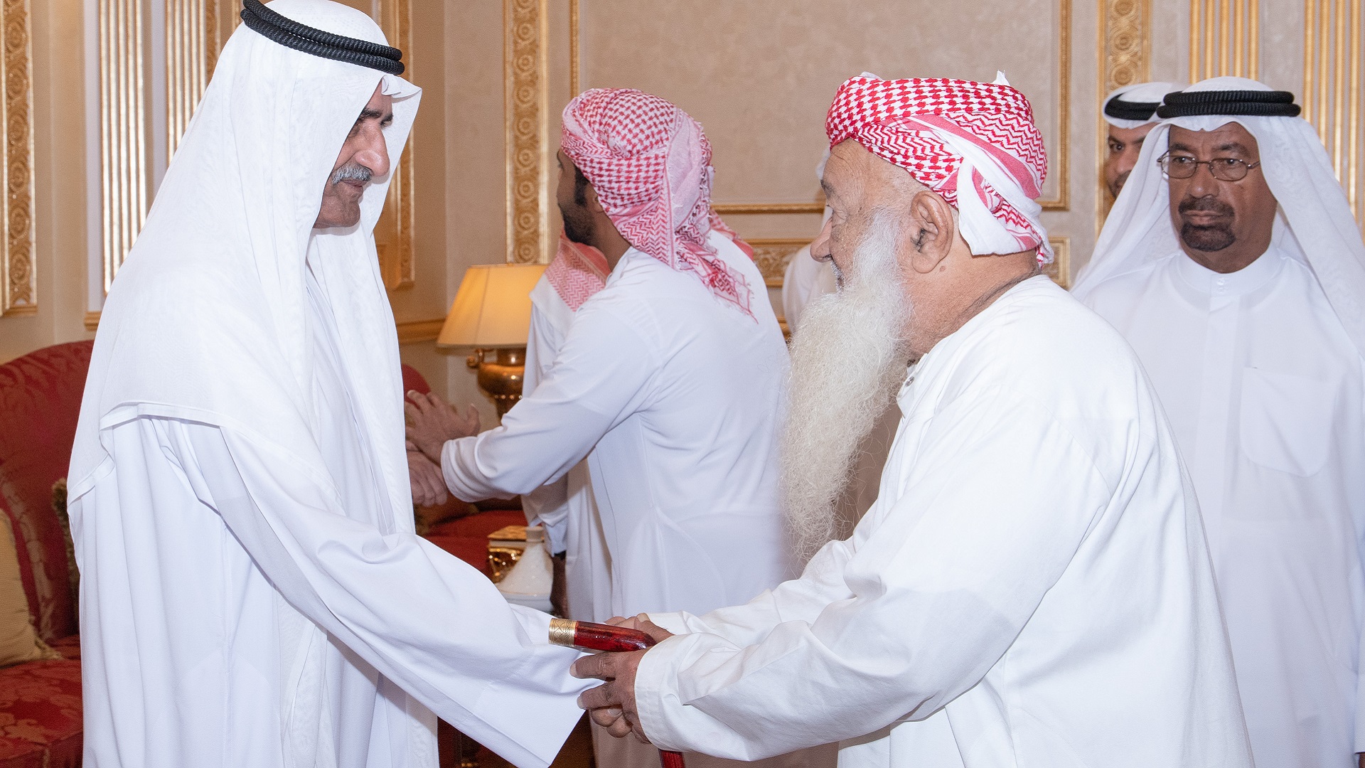 Image for the title: Ruler of Fujairah receives Ramadan well-wishers 