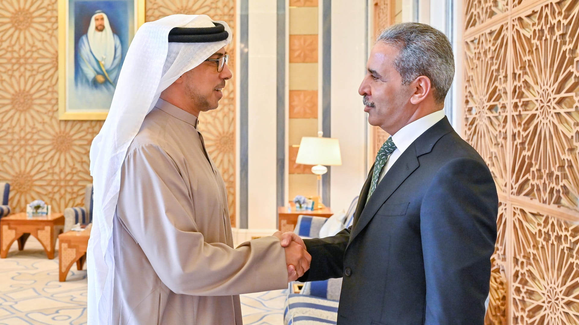 Image for the title: Mansour bin Zayed receives Iraq's Supreme Judicial Council Pres. 