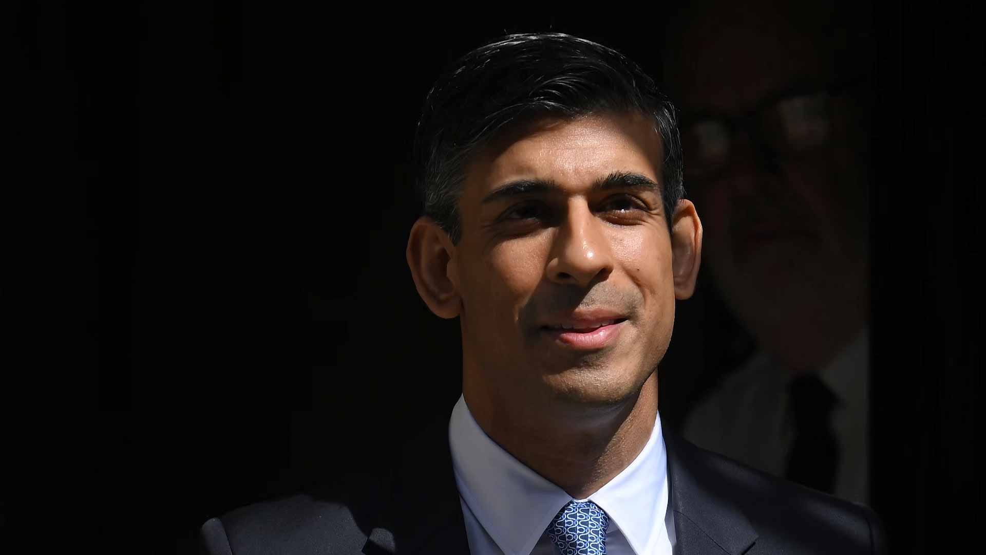 Image for the title: UK's Sunak to meet voters for the first time 