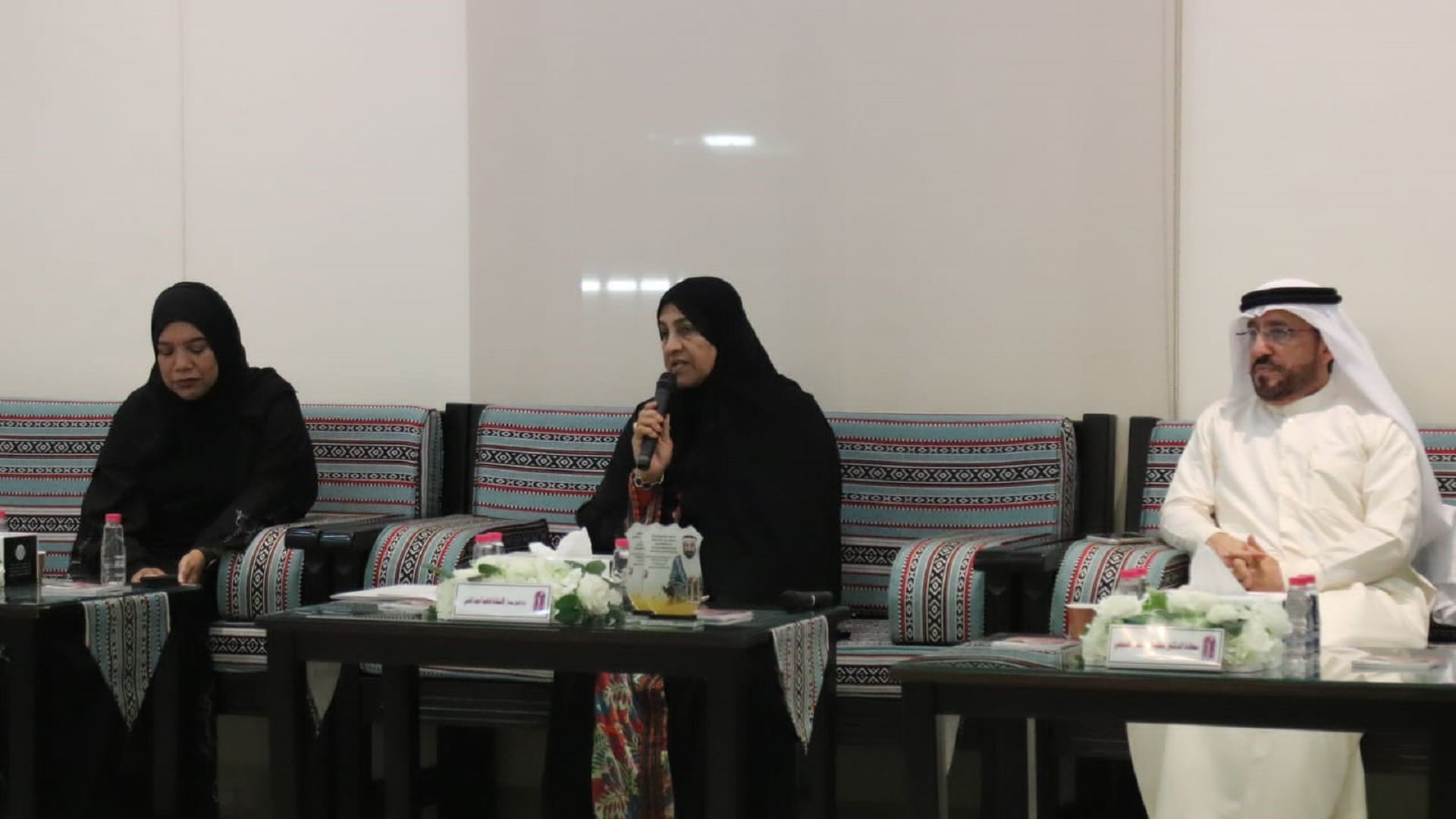 Image for the title: Khorfakkan’s Hayawa Suburb Council hosts dialogue session 