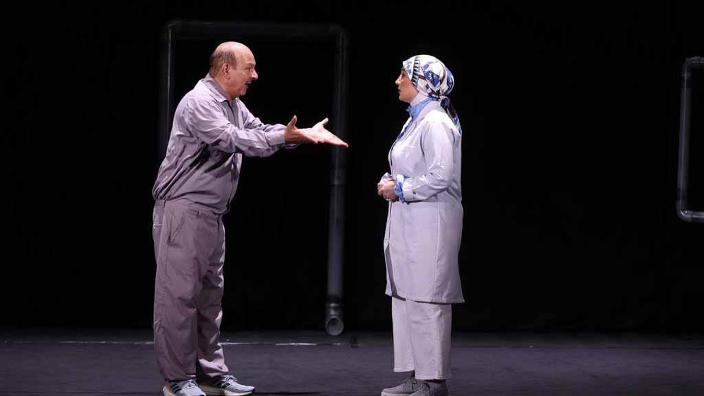 Image for the title: Dibba Al Hisn Dual Theater Fest. comes to an end with much success 