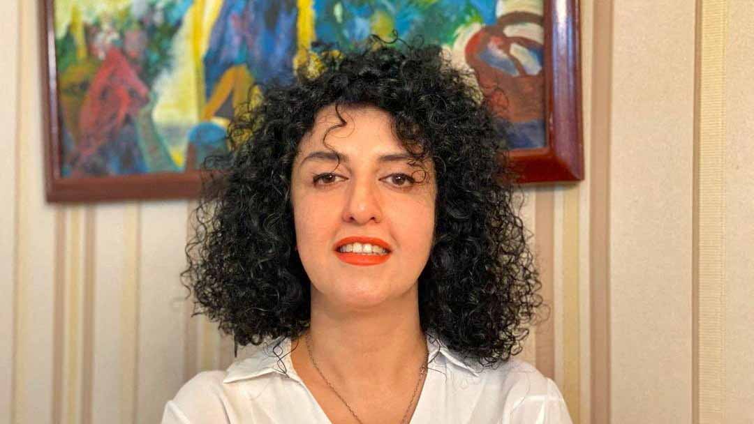 صورة بعنوان: الإيرانية الحائزة على نوبل نرجس محمدي تبدأ إضراباً عن الطعام  