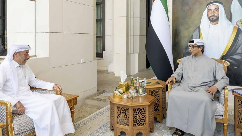 Image for the title: Mansour bin Zayed receives Qatari Ambassador 