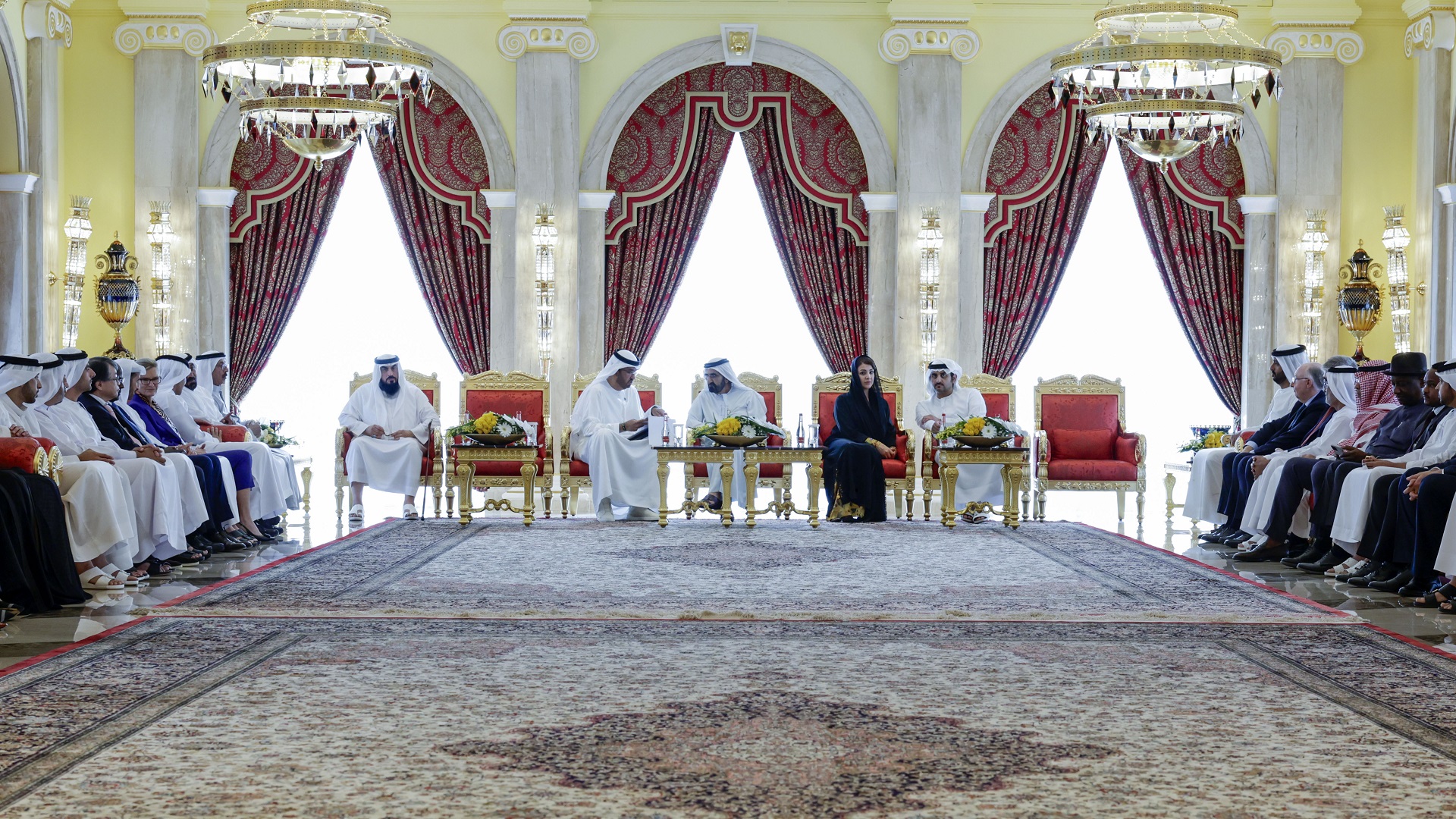 صورة بعنوان: محمد بن راشد يؤكد حرص الإمارات على تقديم حلول فعالة لتحديات العالم 