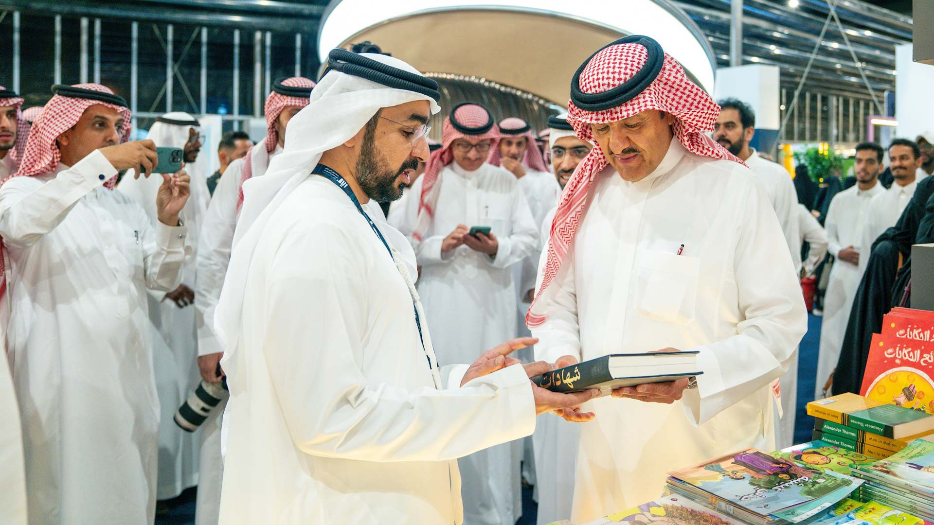 صورة بعنوان: "الناشرين الإماراتيين" تشارك في "الرياض للكتاب" بـ 10500 عنوان 