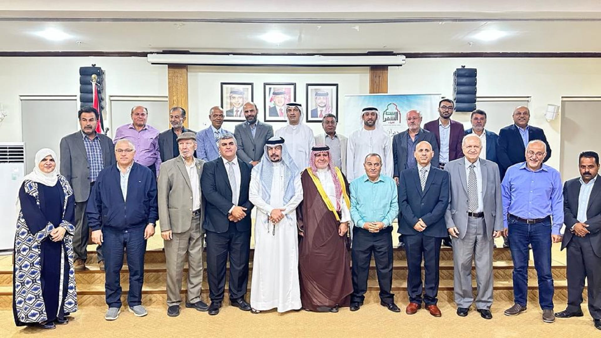 صورة بعنوان: الزرقاء وإربد الأردنيتان تشهدان ختام مهرجان المفرق للشعر العربي 