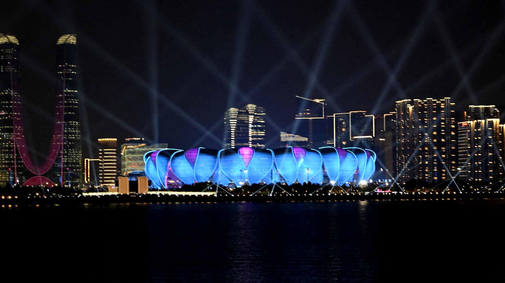 Image for the title: China brings curtain down on biggest Asian Games 