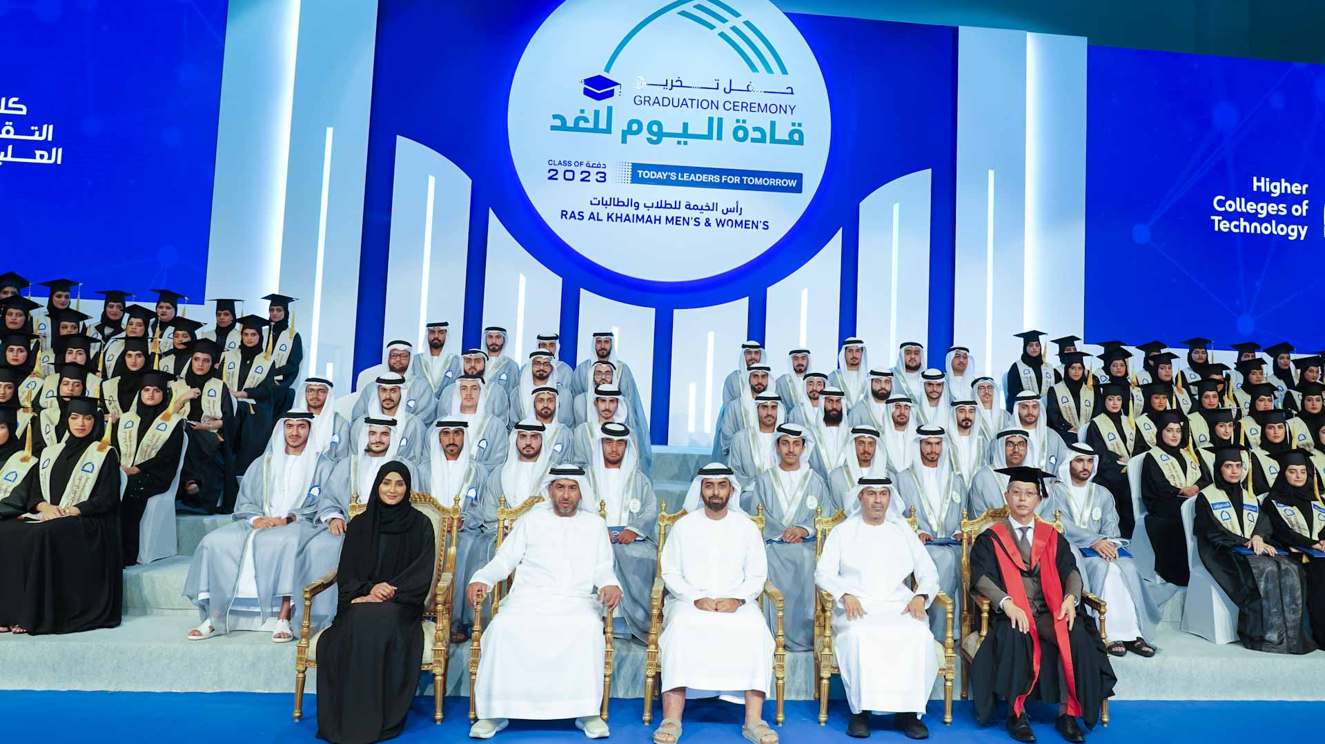 صورة بعنوان: أحمد بن سعود يشهد تخريج كليات التقنية العليا برأس الخيمة 