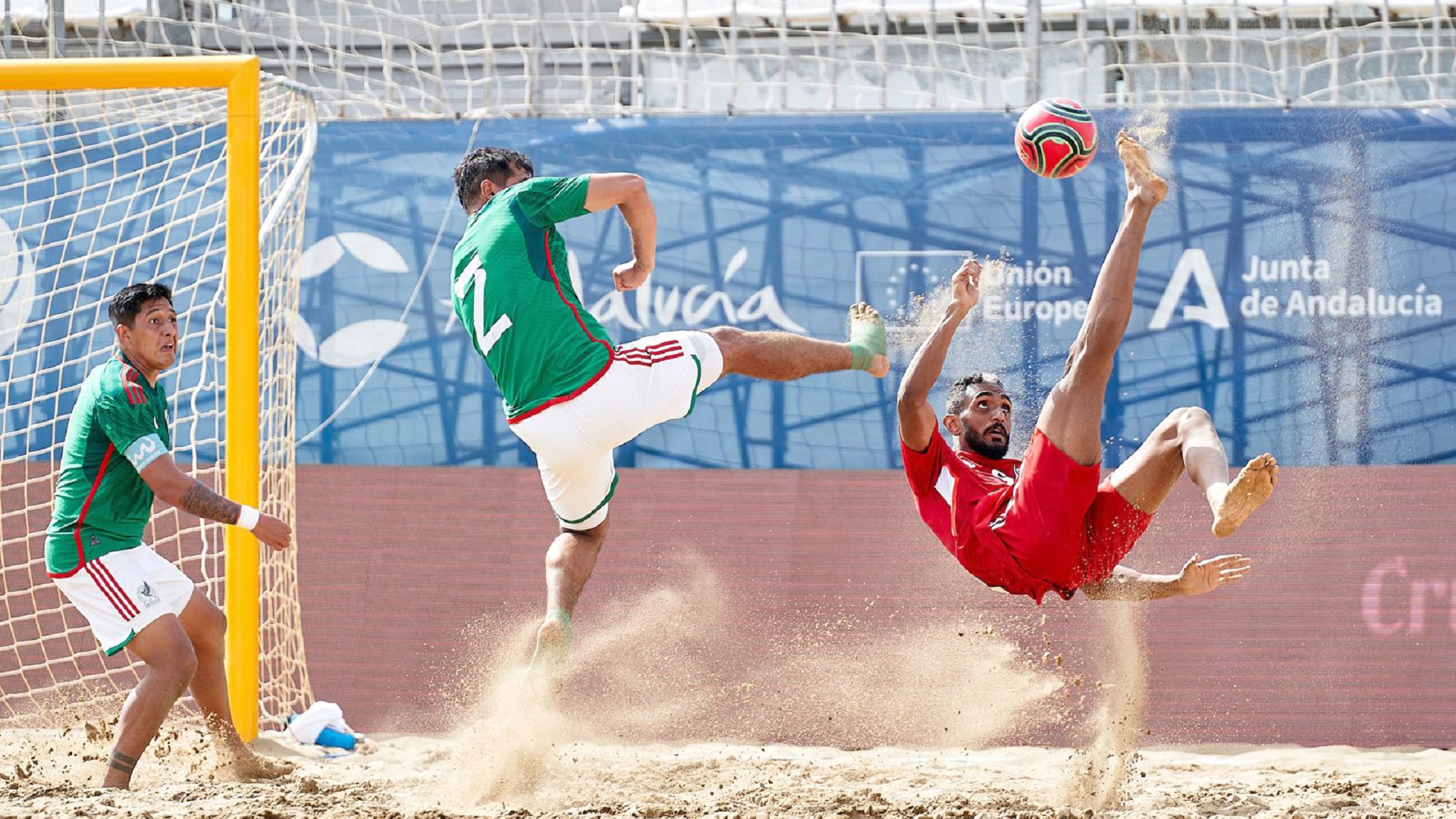 صورة بعنوان: منتخب الشاطئية يفوز على المكسيك ويتوج وصيفاً لدولية إسبانيا 