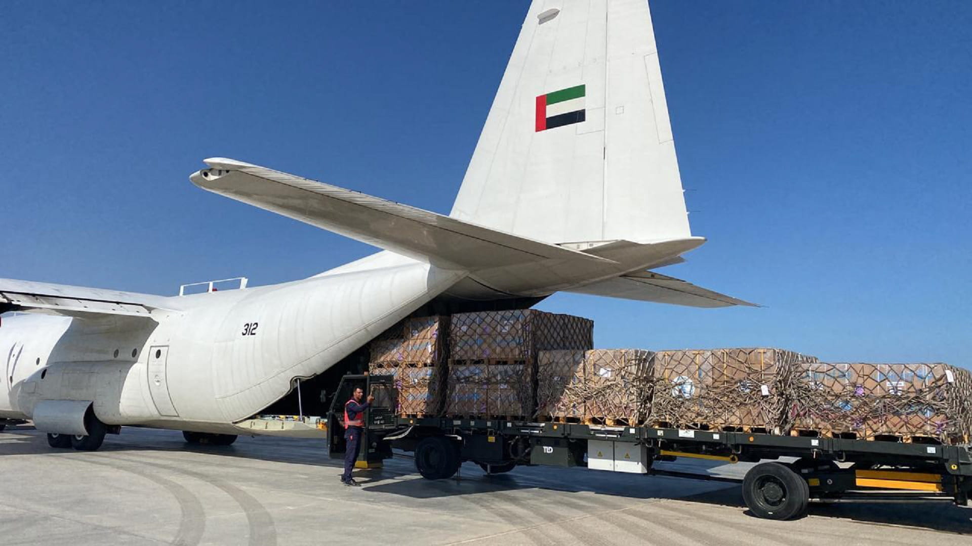 Image for the title: Dubai's IHC launches urgent relief airbridge to Lebanon, Egypt 