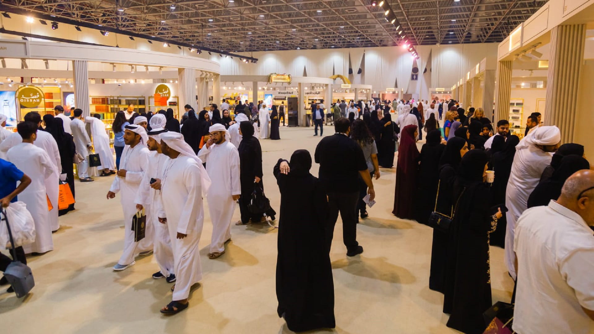 Image for the title: 1st “Emirates Perfumes & Oud” exhibition concludes on high note 