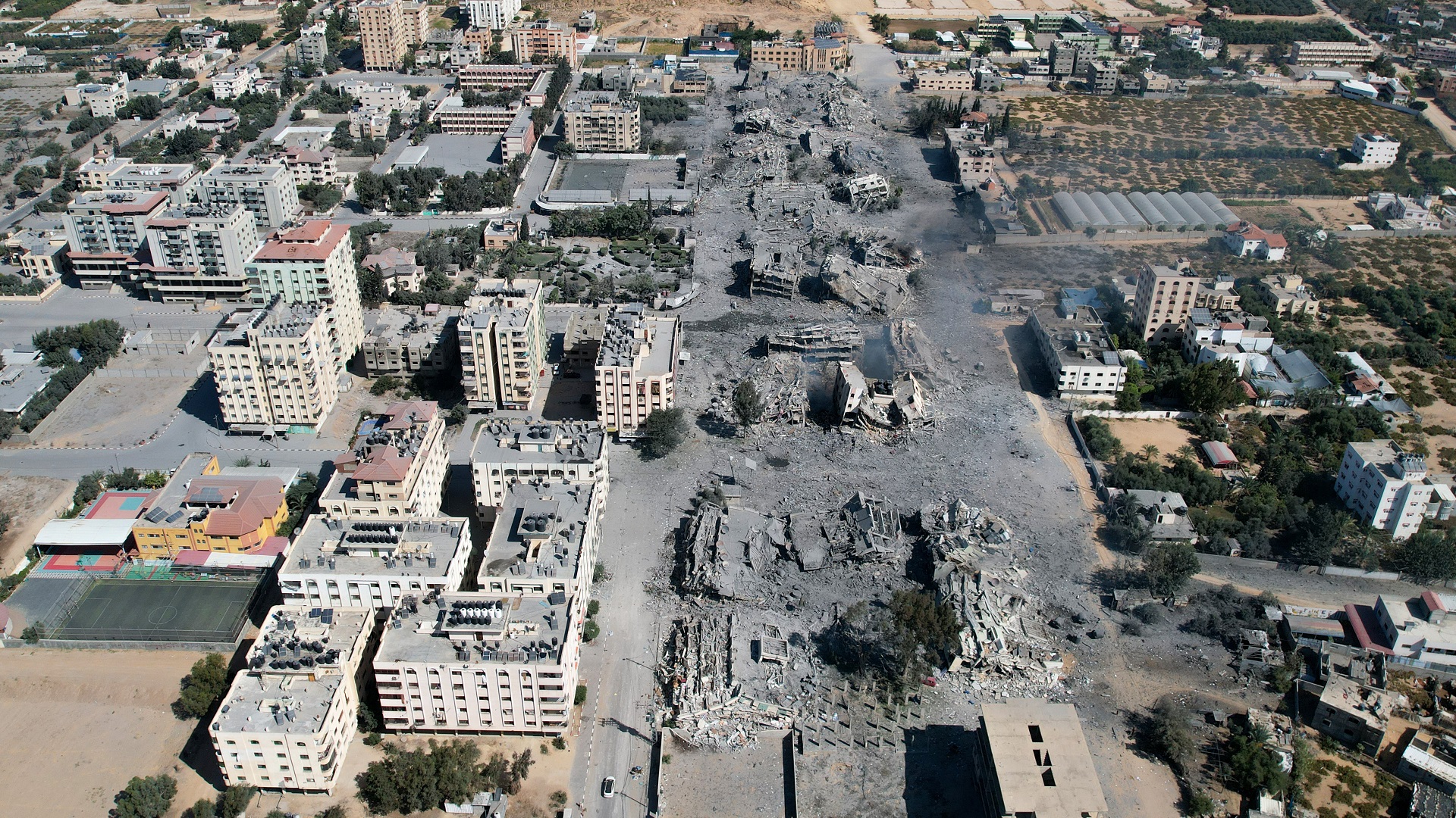 صورة بعنوان: عدد ضحايا القصف الإسرائيلي على غزة يرتفع لـ4137 وفاة و13162 إصابة 