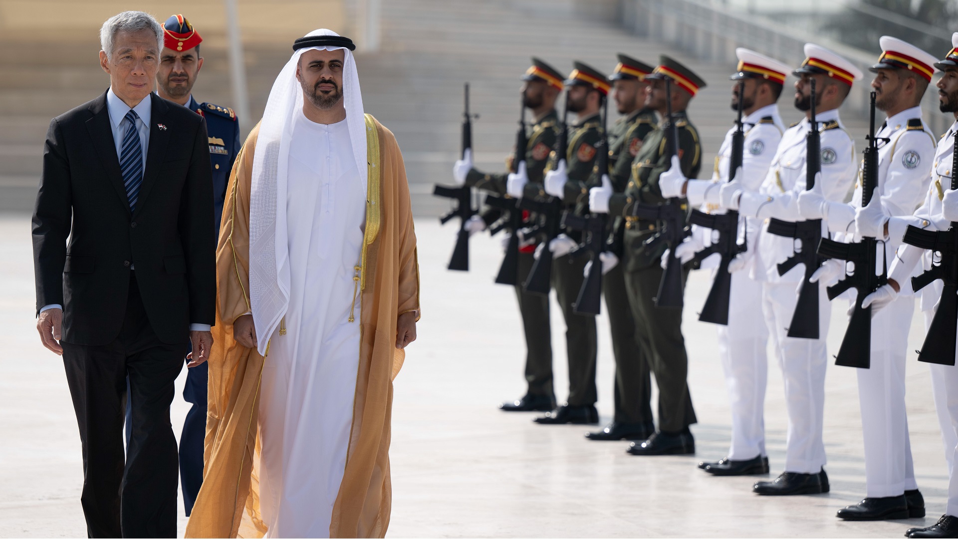 Image for the title: Theyab bin Mohamed receives Singaporean PM at Wahet AL Karama 