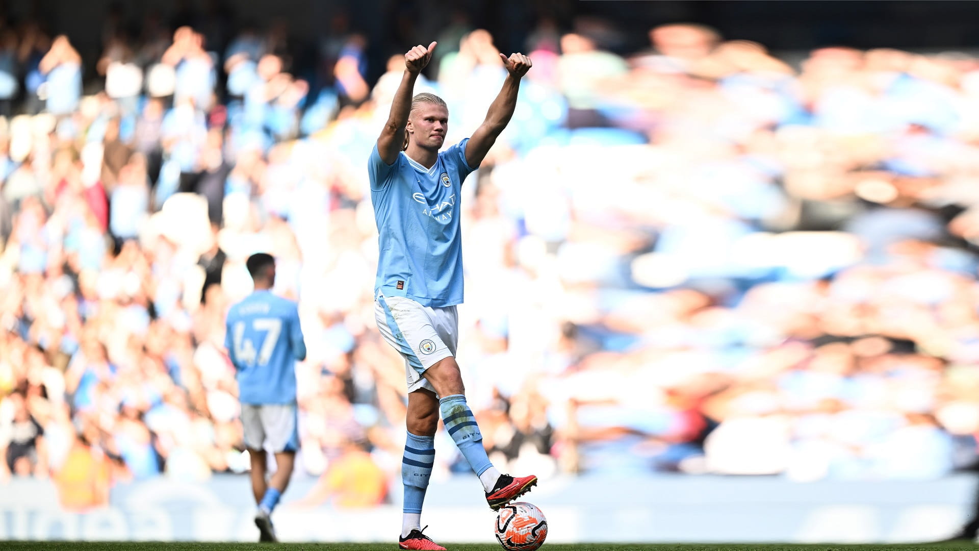 Image for the title: Haaland hat-trick helps City cruise past Fulham 5-1 