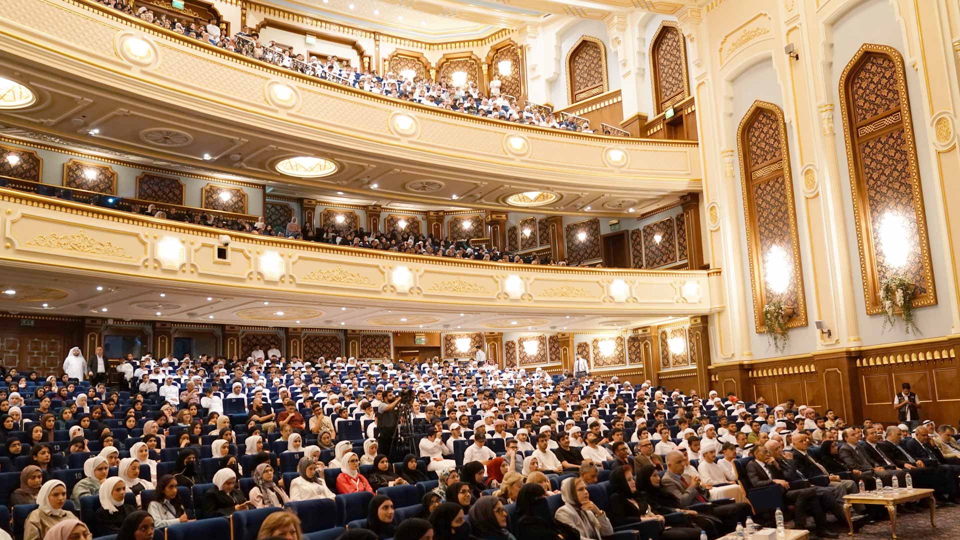 صورة بعنوان: جامعة الشارقة تنظم حفل استقبال لطلبتها المستجدين 