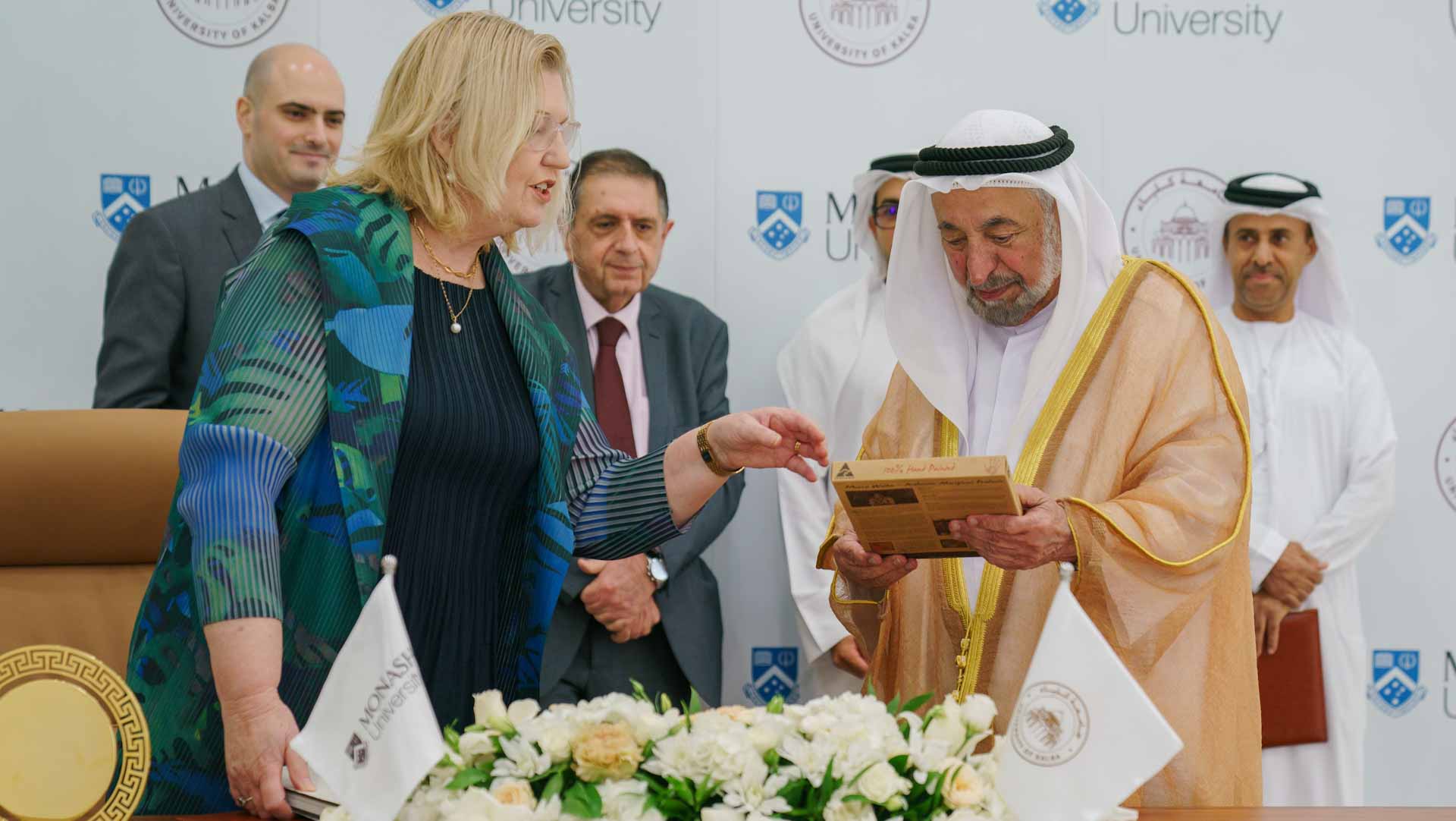 Image for the title: Sharjah Ruler signs MOU between UOK, Monash University 