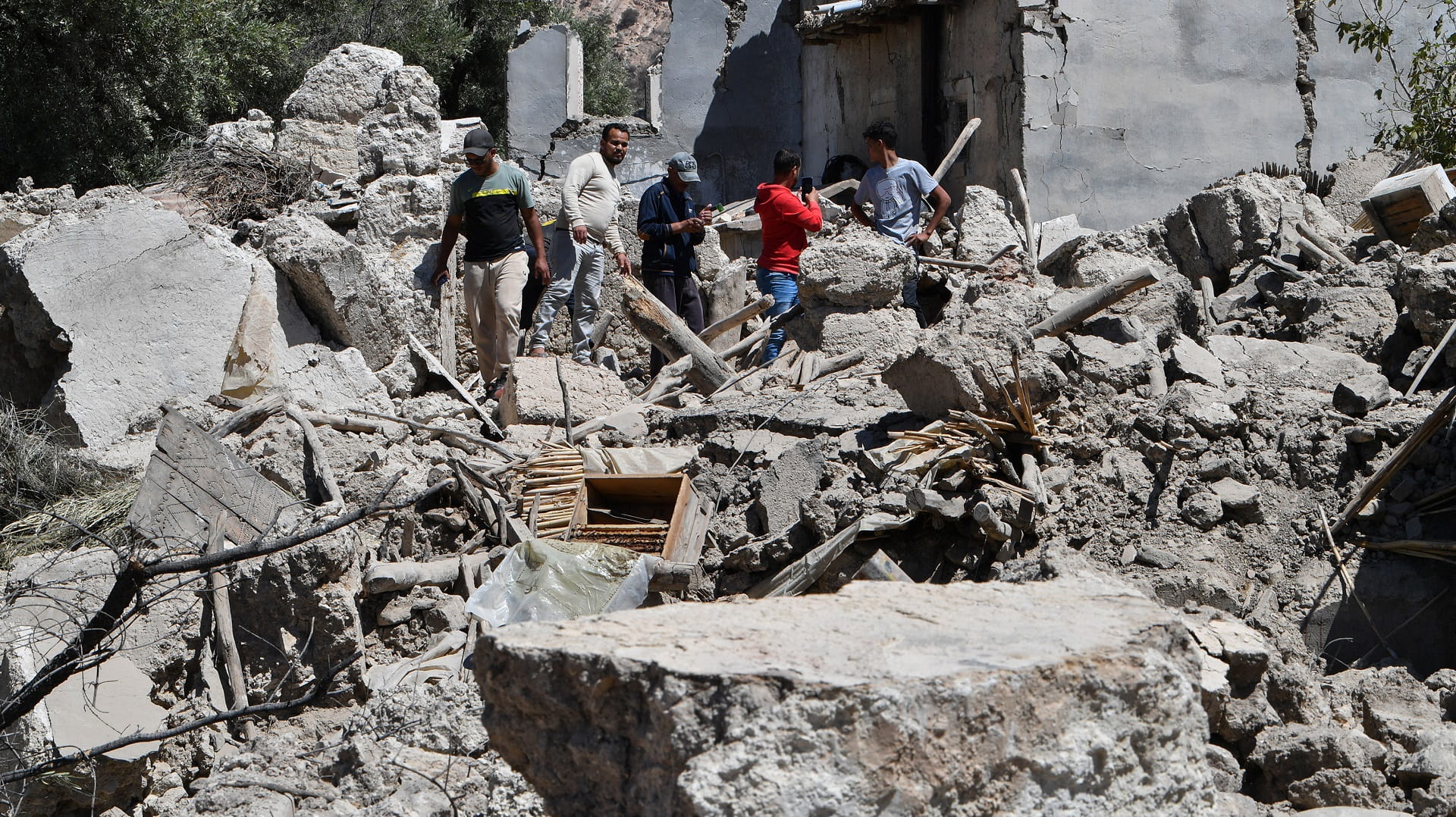 Image for the title: Interior ministry: Morocco quake death toll up to 2,681 