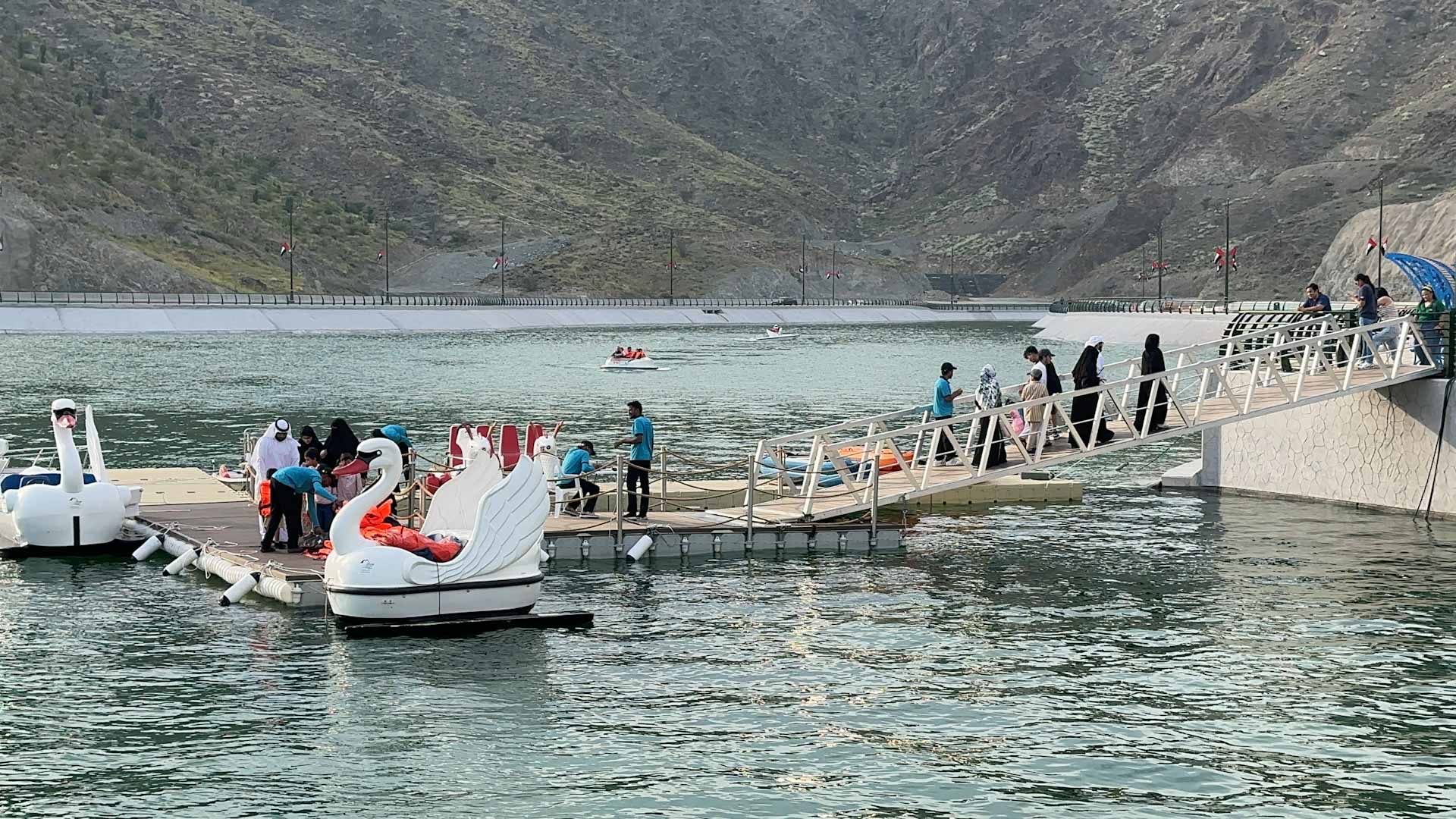 Image for the title: Kalba's Al Hafiya Lake: New Tourist Hotspot