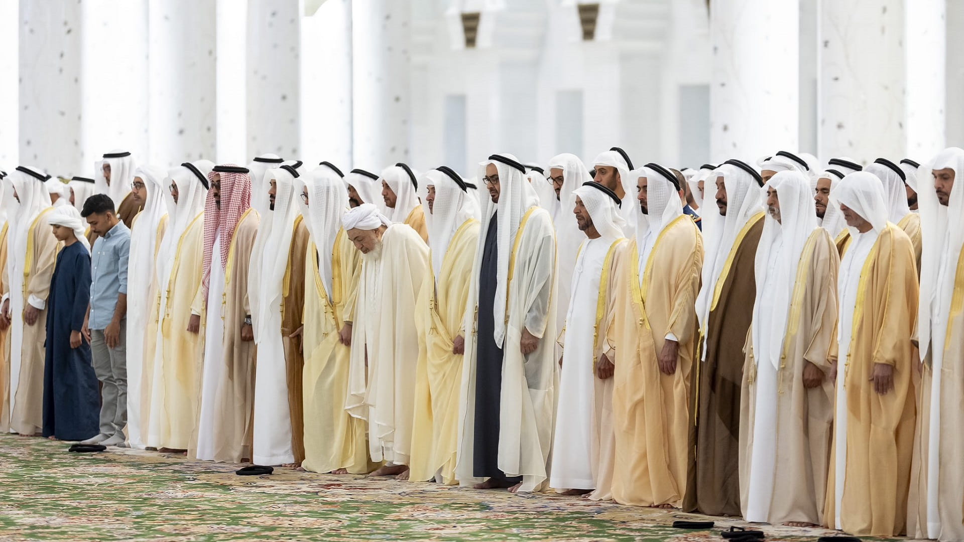 Image for the title: UAE President performs Eid Al-Fitr prayer at Sheikh Zayed Mosque 