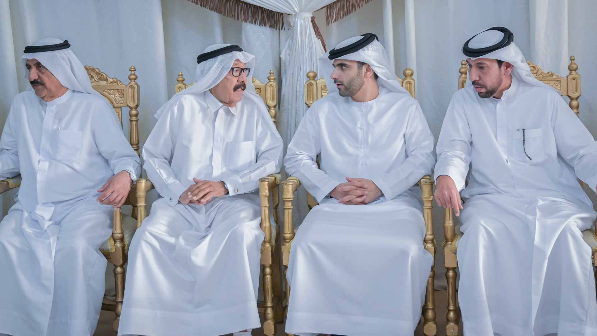 صورة بعنوان: منصور بن محمد يقدم واجب العزاء في زوجة أحمد الشنقيطي 