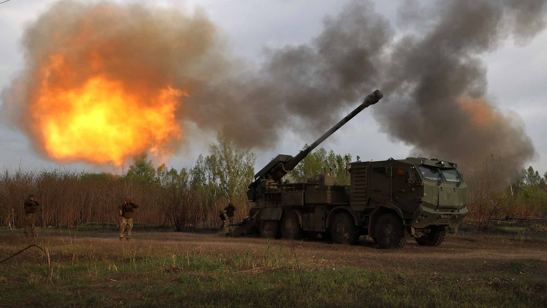 Image for the title: Two killed in Ukrainian attacks 