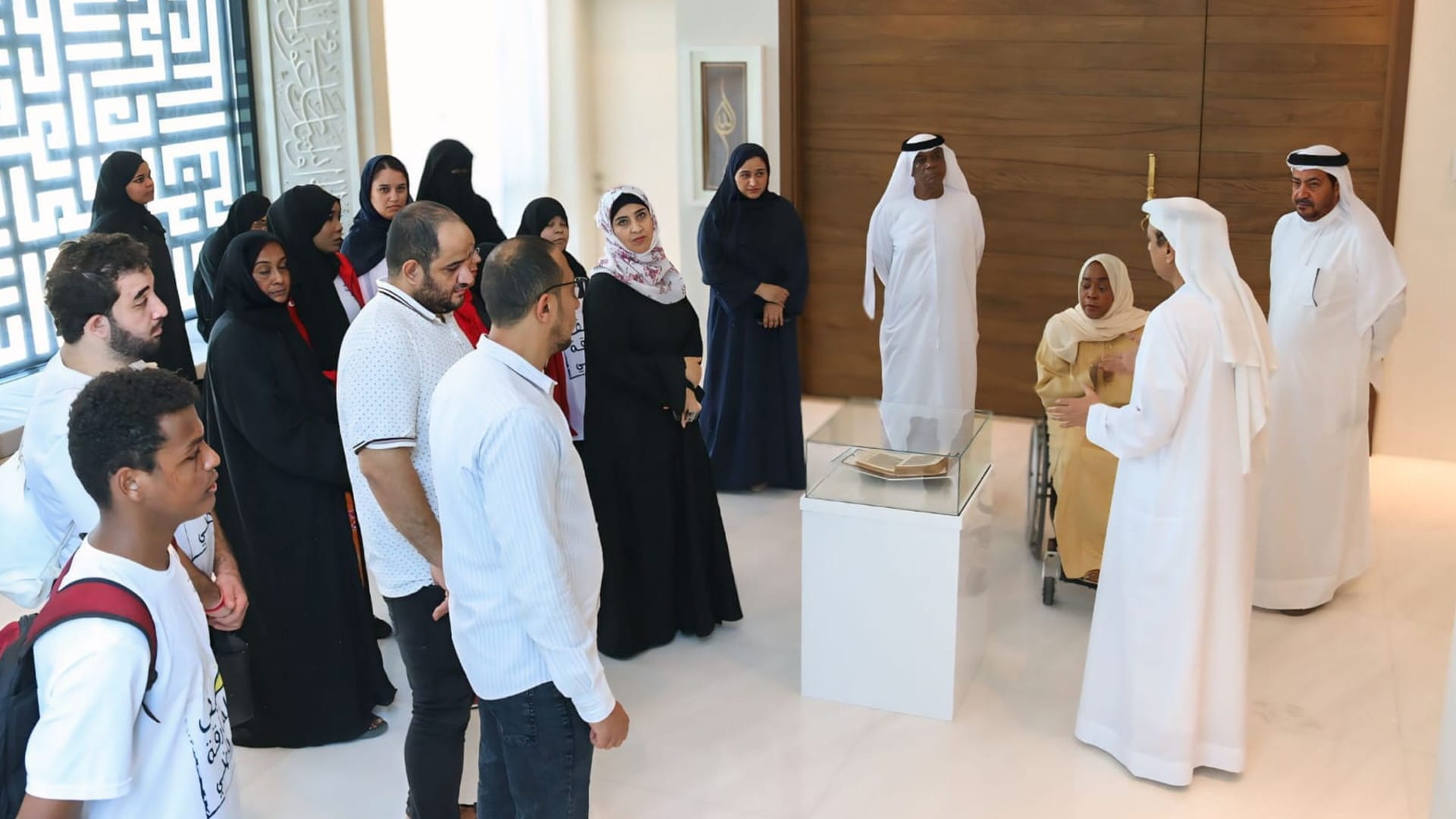 Image for the title: Al Thiqah Club members visits Diwani building 