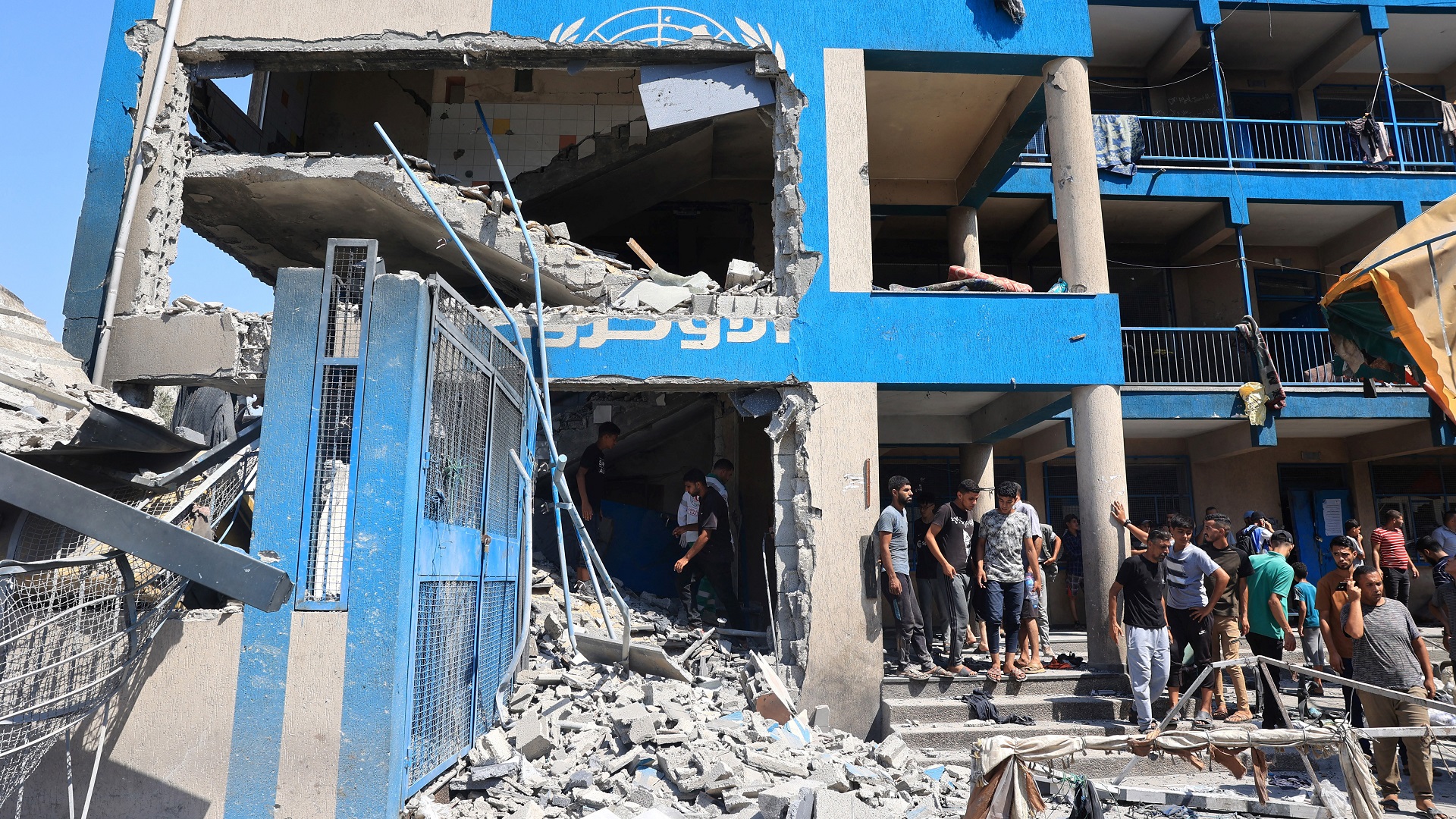 Image for the title: UNRWA condemns Israel's deadly bombing of school in Gaza 