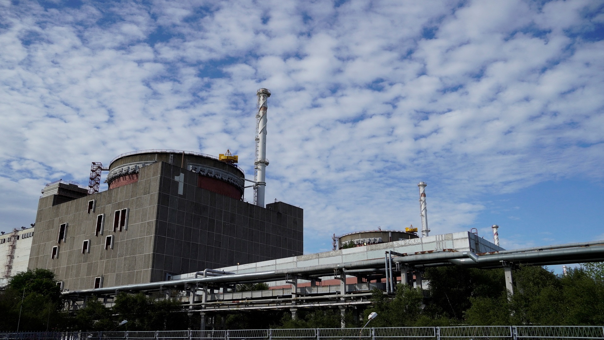 Image for the title: Fire at cooling tower of Zaporizhzhia nuclear plant 