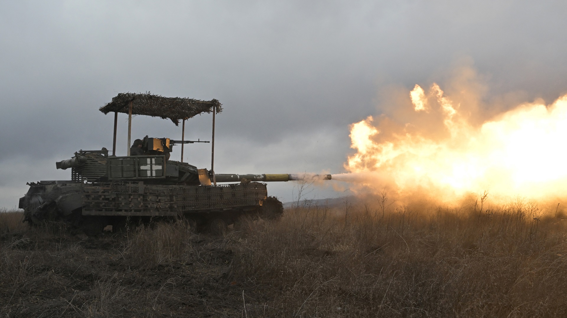 Image for the title: Thousands of Ukrainian troops incursion to 'destabilise' Russia 