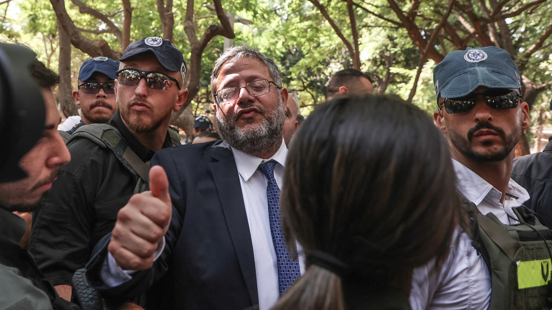 Image for the title: Ben Gvir leads Israelis in prayer at flashpoint mosque compound 