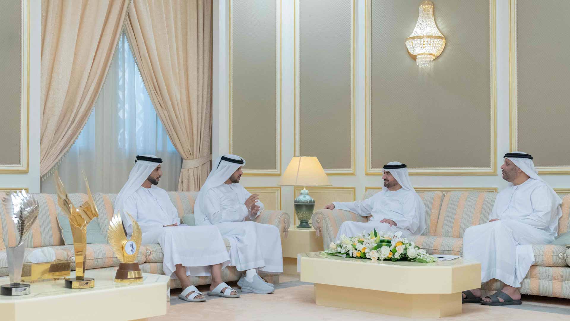 Image for the title: Abdullah bin Salem receives Sharjah Falconers Club's delegation 