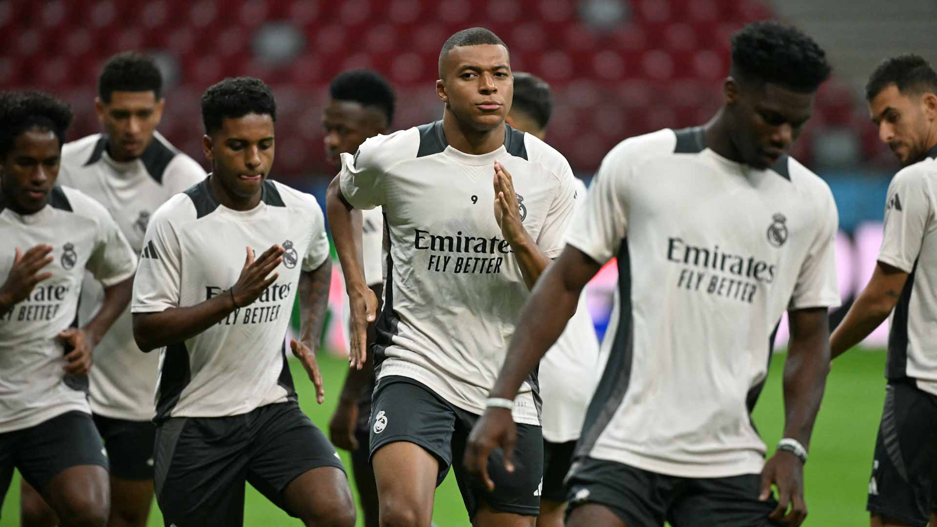 صورة بعنوان: برشلونة لتجديد الصورة ومبابي يسعى لظهور مميز مع الريال 
