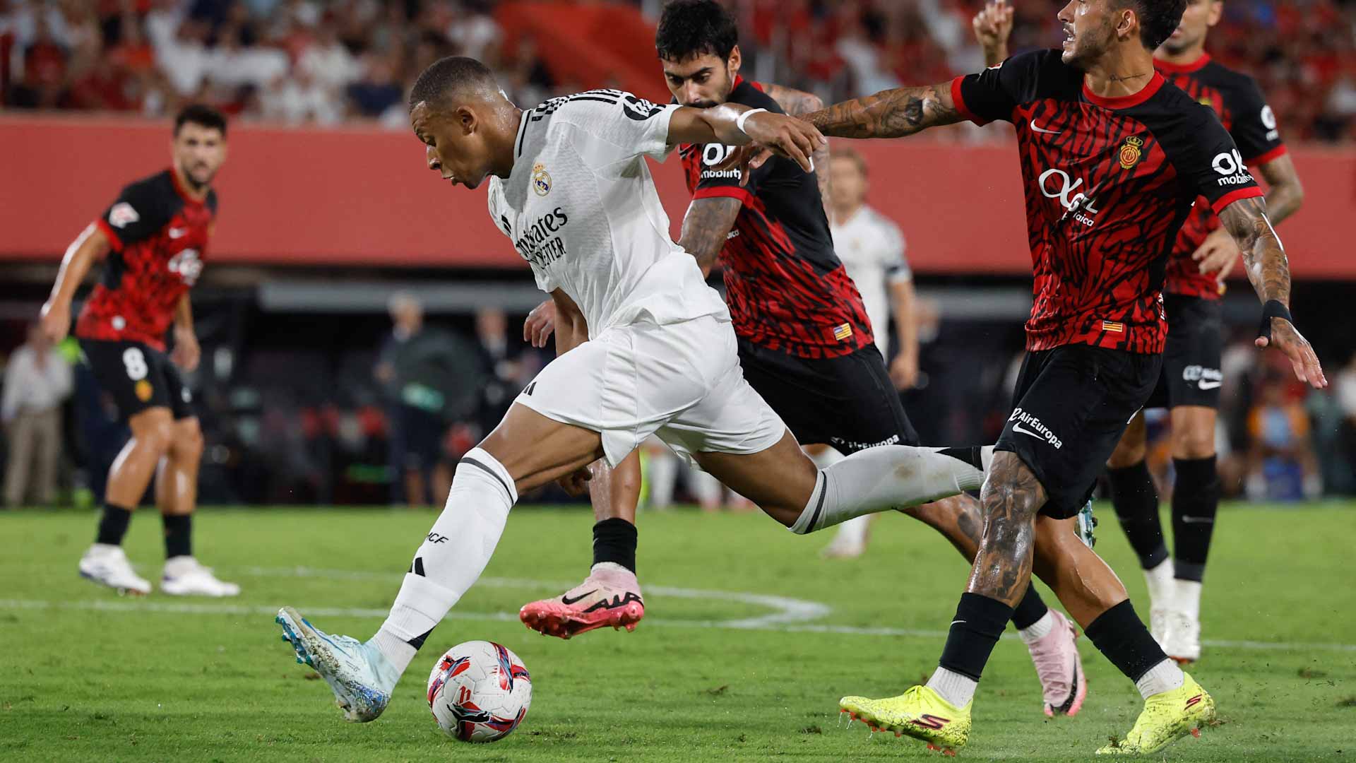 Image for the title: Mbappe and Madrid denied in Mallorca draw 