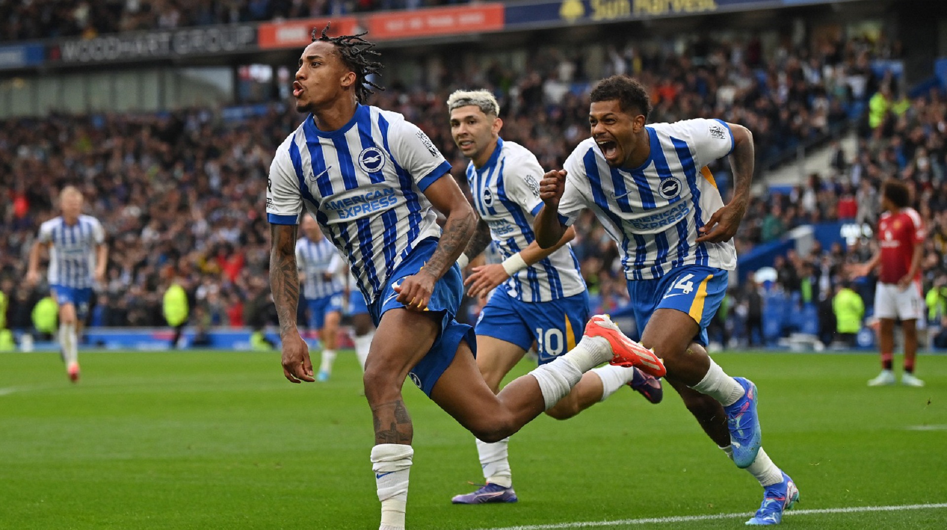 Image for the title: Brighton snatches 2-1 win over Man United 