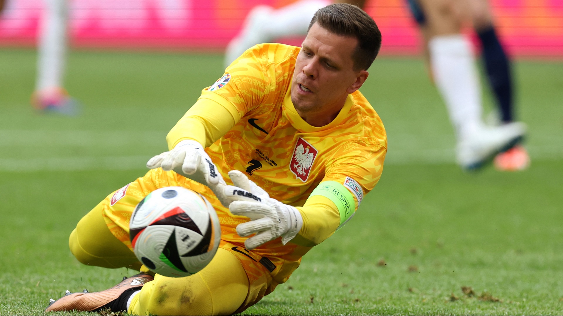 Image for the title: Goalkeeper Szczesny leaves Juventus by mutual agreement 