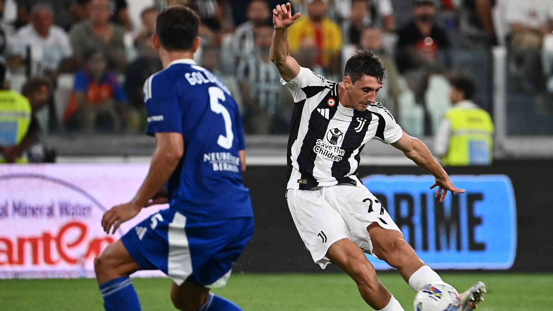 Image for the title: Vlahovic fires Juventus to second straight win 