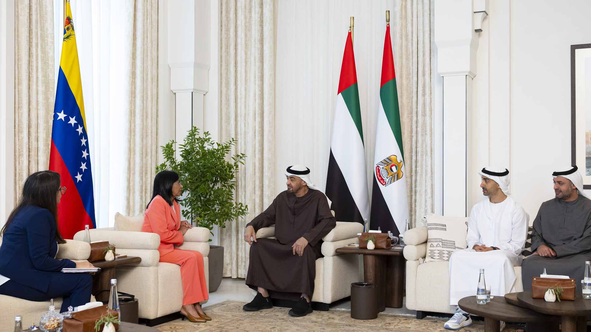 UAE President receives Vice President of Venezuela 