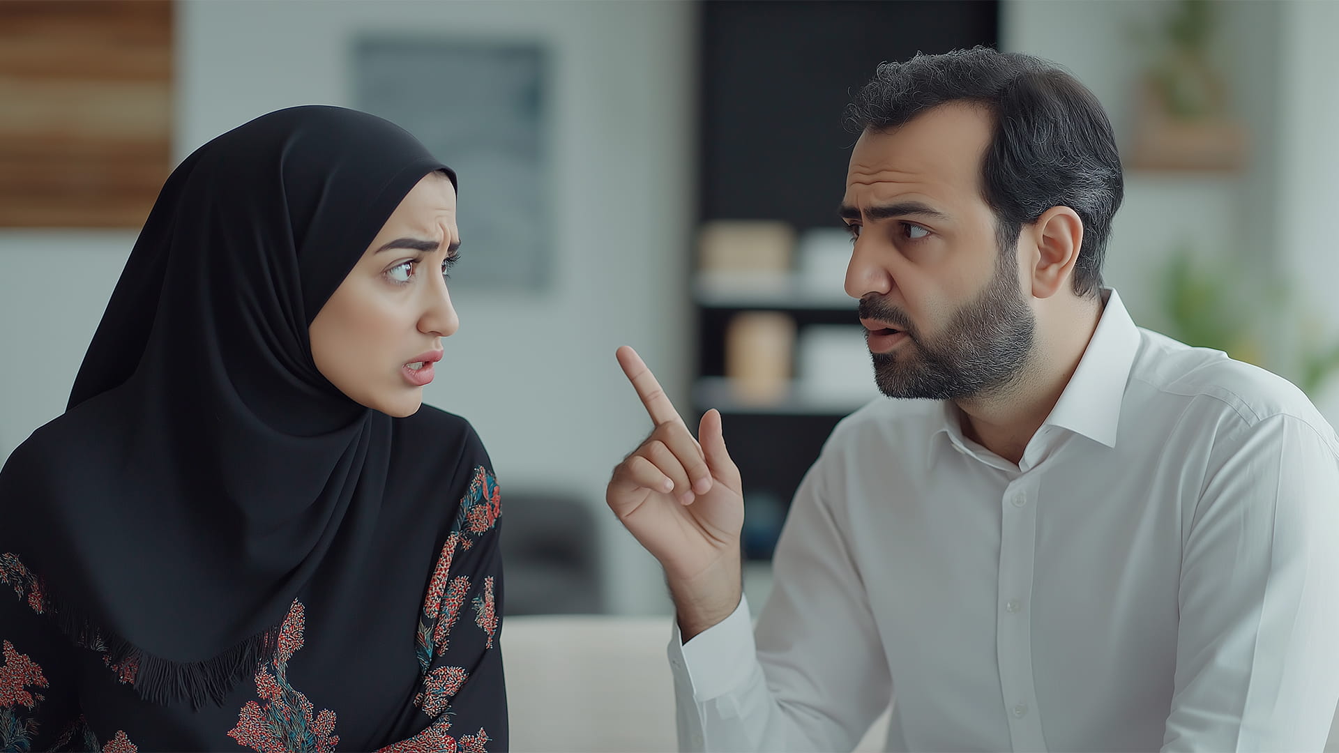 التأثيرات السلبية للانتقاد بين الأزواج ووسائل لحل هذه المشكلة 