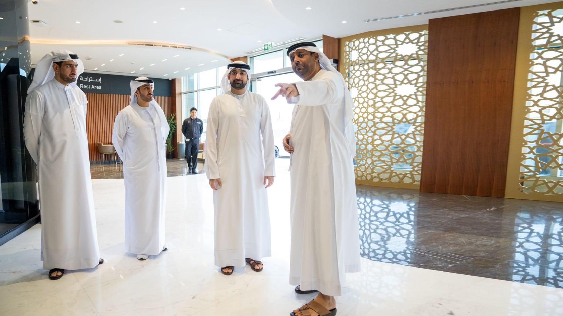 Saud bin Sultan Al Qasimi visits SSC, tours its departments 