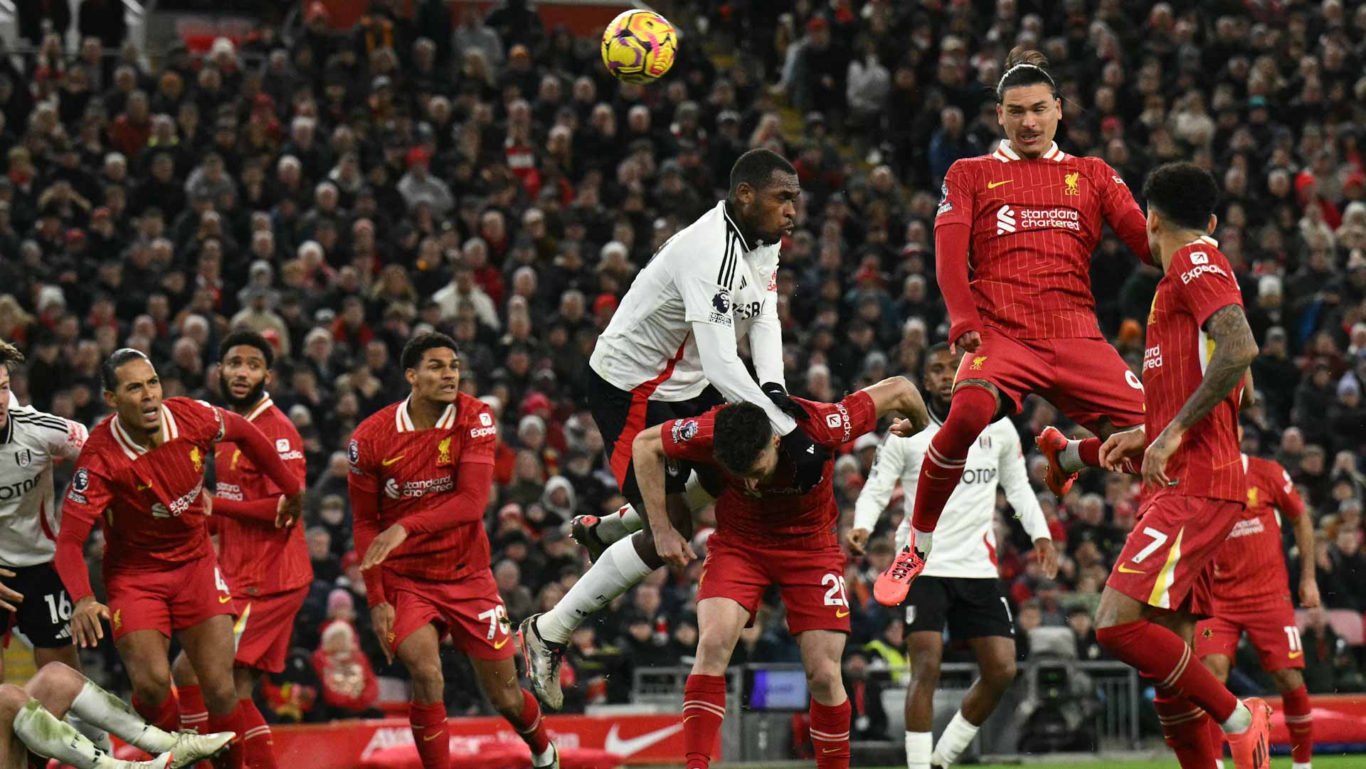 Image for the title: Liverpool falls into draw trap against Fulham in Premier League 