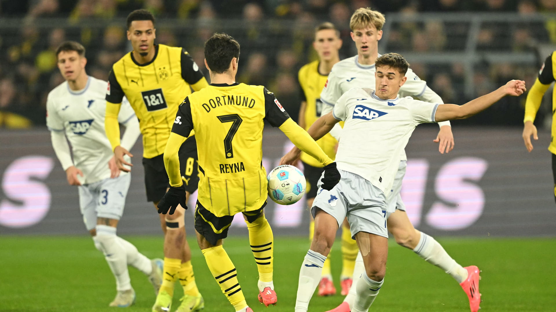 Hoffenheim earn 1-1 draw at Dortmund with stoppage-time equaliser 