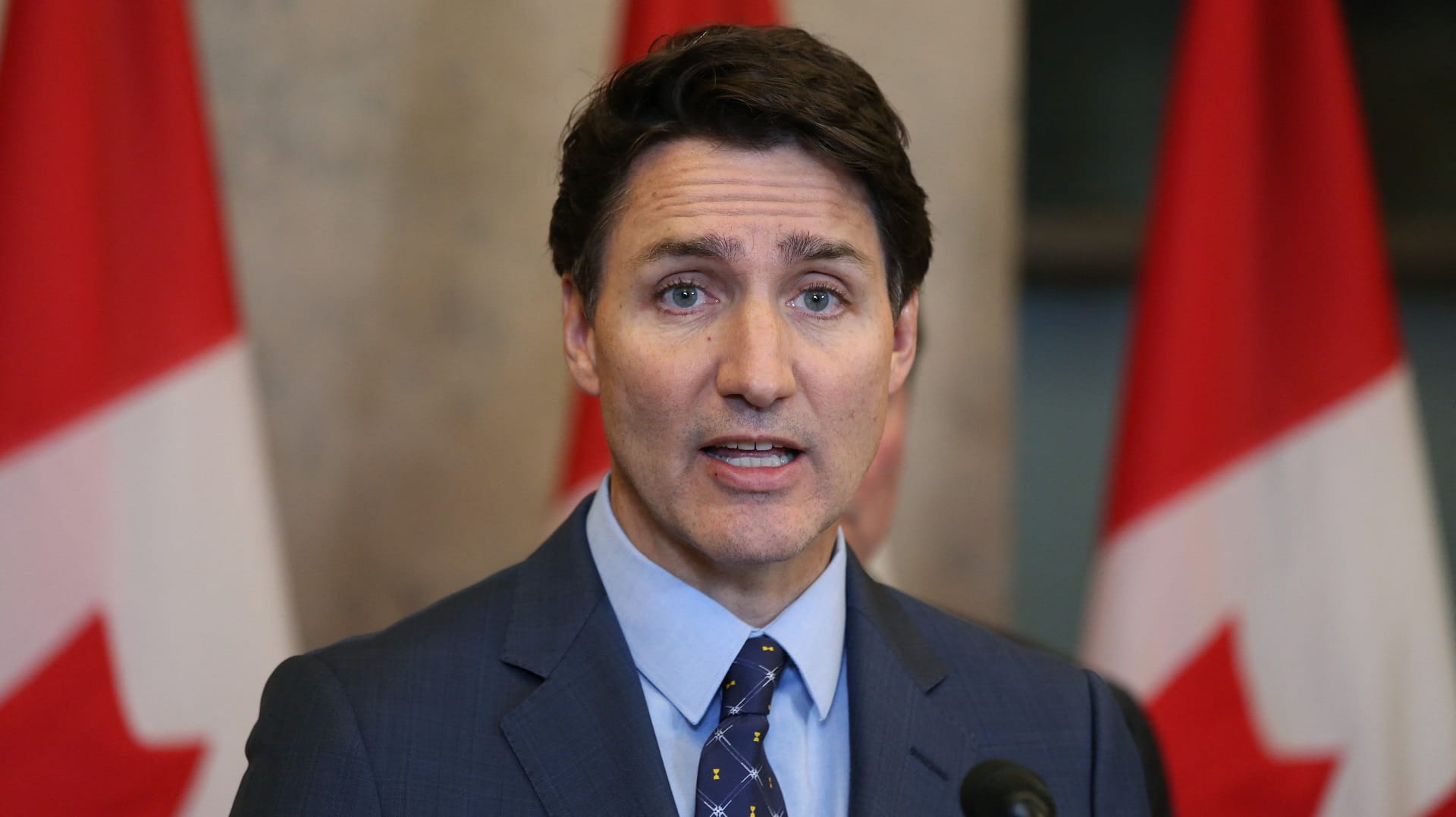 Trudeau overhauls cabinet amid party pressure and Trump tensions 