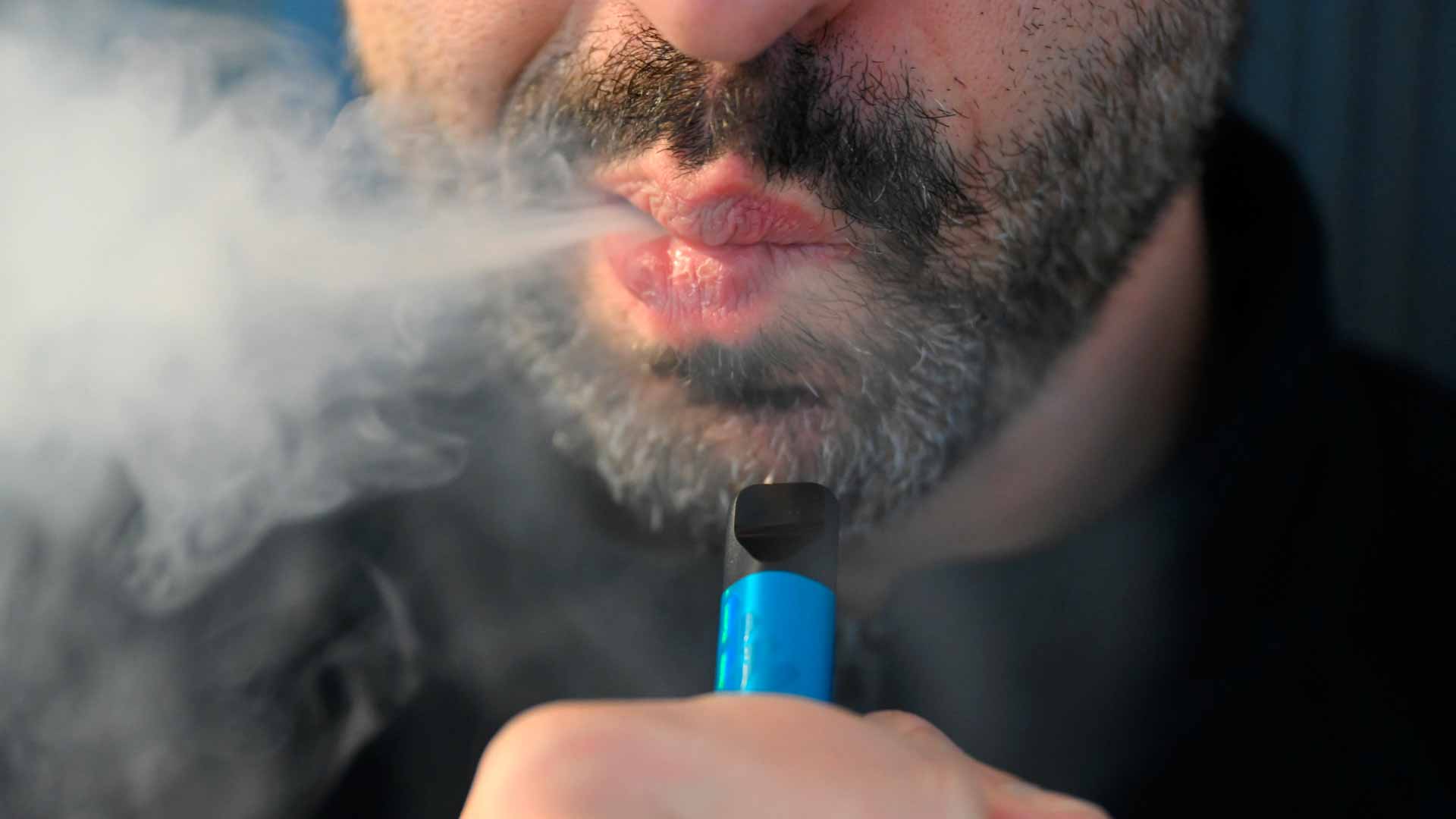 في دراسة مفزعة تنذر المدخنين.. كل سيجارة تسرق 20 دقيقة من عمرك  