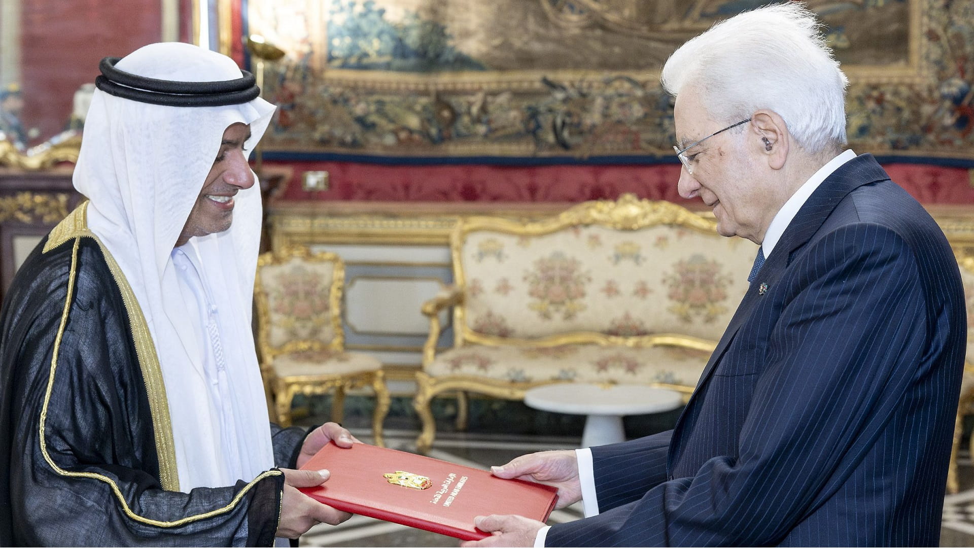 Image for the title: UAE Ambassador presents credentials to President of Italy 