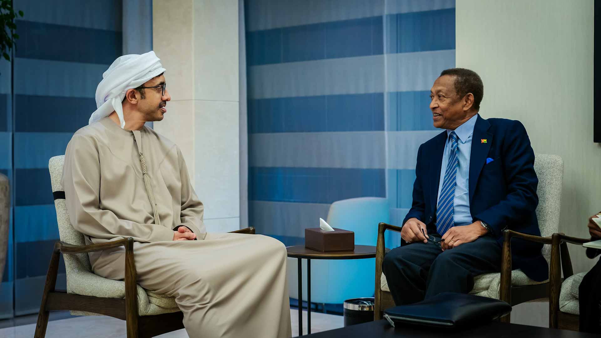 Image for the title: Abdullah bin Zayed, FM of Guinea-Bissau discuss cooperation 